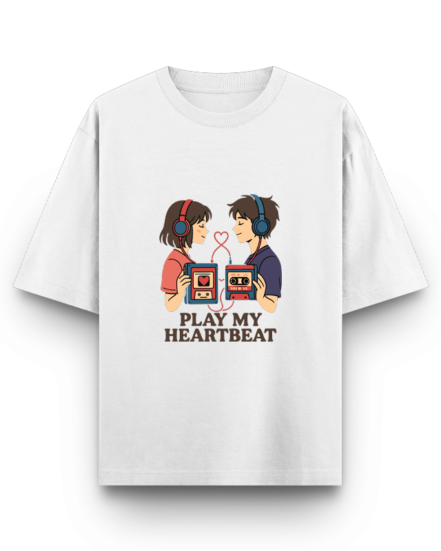 PLAY MY HEART BEAT - Oversized T-Shirt