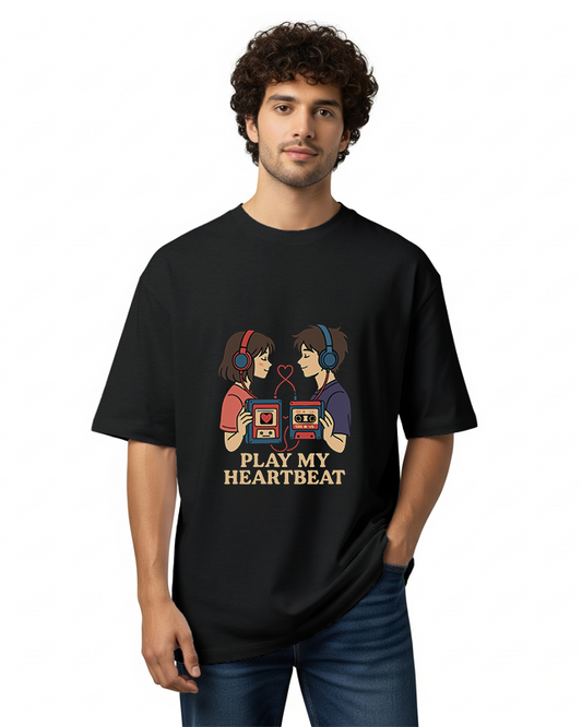 PLAY MY HEART BEAT - Oversized T-Shirt