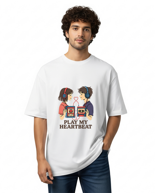 PLAY MY HEART BEAT - Oversized T-Shirt