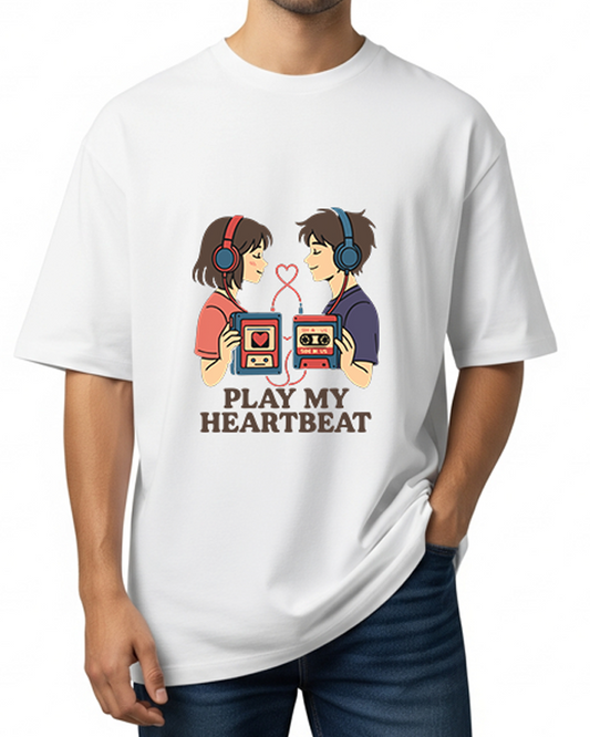 PLAY MY HEART BEAT - Oversized T-Shirt